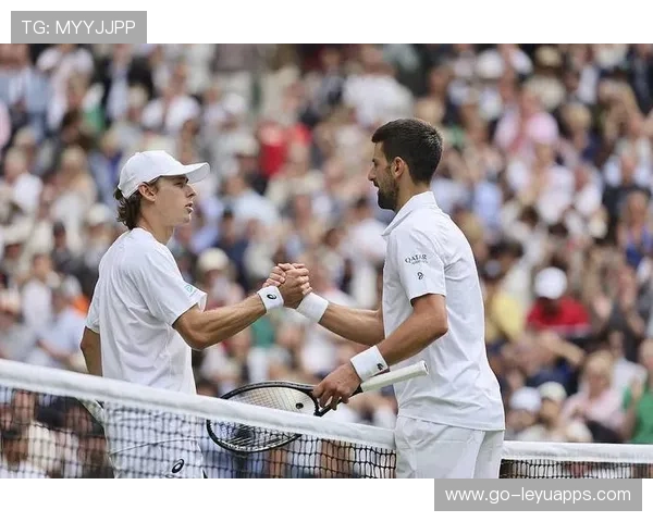 德约连胜纪录延长至十场，状态火热，德约胜场数